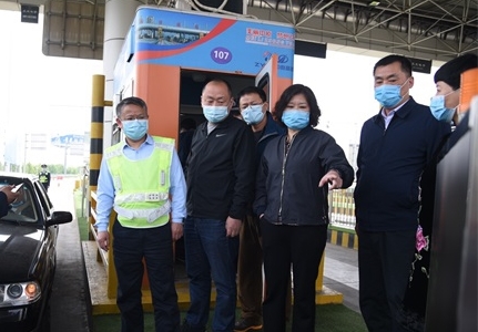 交通部第十战役实车测试督导组一行深入航空港分公司园博园站督导检查实车测试工作 (1)_看图王.jpg