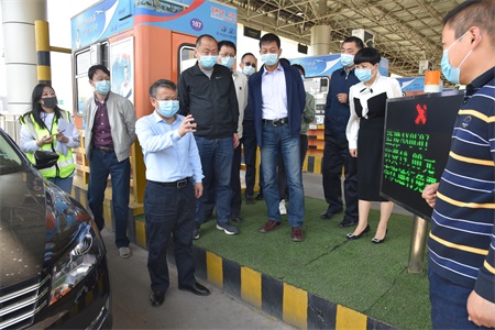 交通部第十战役实车测试督导组组长刘仲衡一行深入航空港分公司所辖路段进行督导 (2).jpg